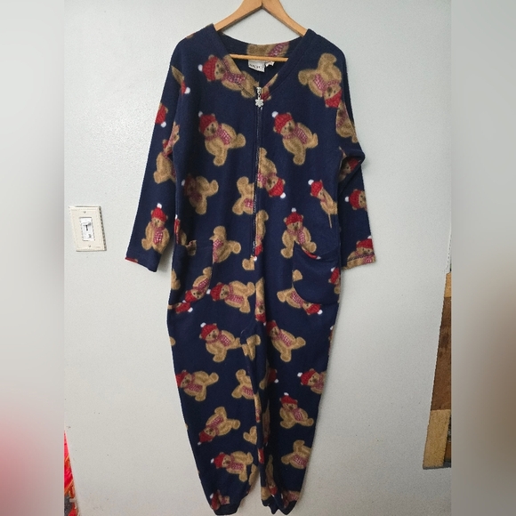 Fashion Bug Bear One Piece Fleece Jogger Pajamas Womens M Half Zip Oversized - Picture 1 of 11